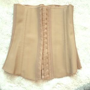 Squeem waist trainer